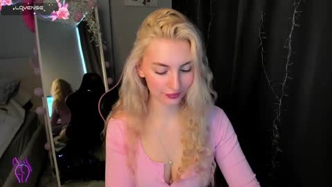 kimmy1_powell online show from May 2026 02:50:02 AM