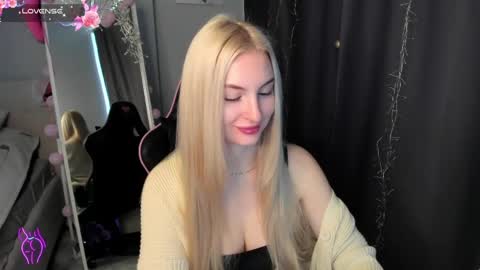 kimmy1_powell online show from May 2026 03:02:01 AM