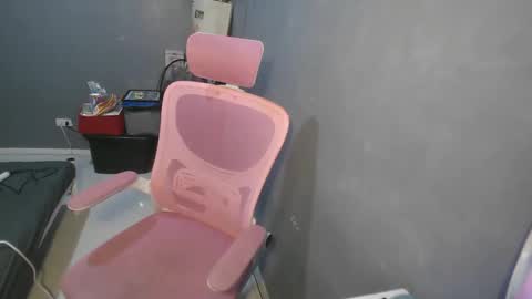 Snapshot of kimmy_kate chatting on September 2025 04:41:02 PM kimmy_kate online show from September 2025 04:41:02 PM