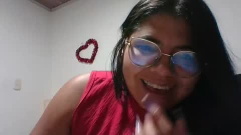 Snapshot of kimmy_kimmy_ chatting on January 2025 02:14:02 AM Kimmy online show from January 2025 02:14:02 AM