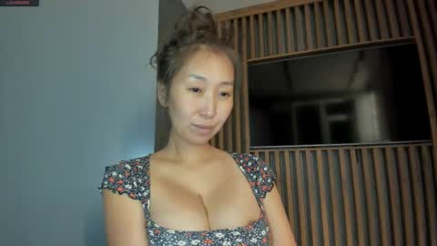 Snapshot of kimmy_sunn chatting on April 2026 05:51:01 PM Kimmy online show from April 2026 05:51:01 PM
