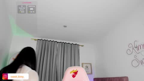 Snapshot of kimmy_sweet_ chatting on December 2024 02:53:01 AM Kimmy online show from December 2024 02:53:01 AM
