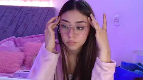 kimm online show from September 2025 06:21:01 PM