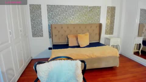 Kim online show from December 2024 09:42:02 PM