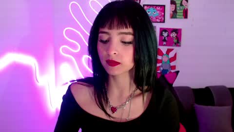 Snapshot of kind_scarlett chatting on January 2025 01:05:02 AM Kind Scarlett online show from January 2025 01:05:02 AM