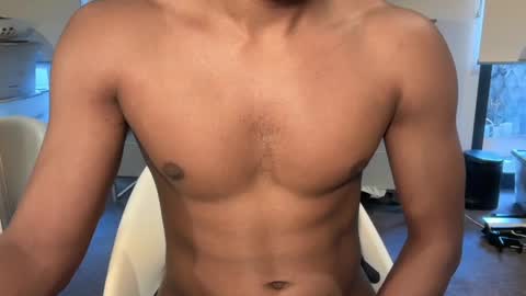 Snapshot of kinda_horny_right_now chatting on April 2026 03:16:01 AM Isaac online show from April 2026 03:16:01 AM