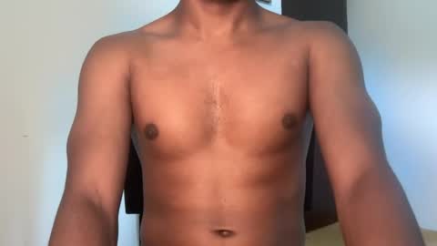 Snapshot of kinda_horny_right_now chatting on May 2026 05:47:01 AM Isaac online show from May 2026 05:47:01 AM