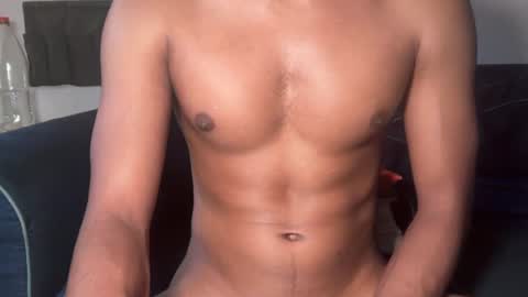 Snapshot of kinda_horny_right_now chatting on June 2026 07:29:02 AM Isaac online show from June 2026 07:29:02 AM
