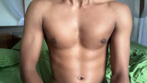 Snapshot of kinda_horny_right_now chatting on June 2026 05:32:02 AM Isaac online show from June 2026 05:32:02 AM