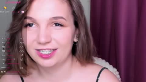 Snapshot of kindhazelhere_ chatting on January 2025 09:27:01 AM Hazel online show from January 2025 09:27:01 AM