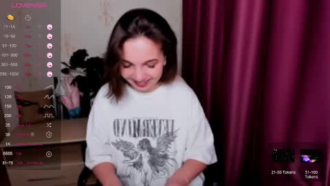 Snapshot of kindhazelhere_ chatting on February 2025 08:17:01 AM Hazel online show from February 2025 08:17:01 AM