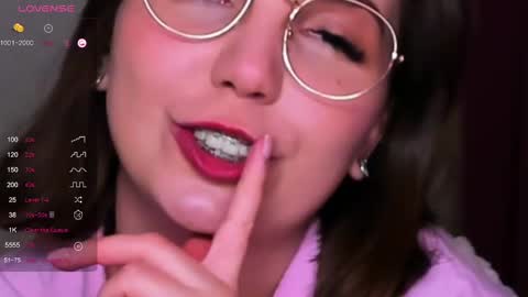 Snapshot of kindhazelhere_ chatting on March 2025 08:59:01 PM Hazel online show from March 2025 08:59:01 PM