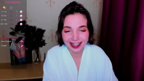 Snapshot of kindhazelhere_ chatting on September 2025 08:25:01 PM Hazel online show from September 2025 08:25:01 PM