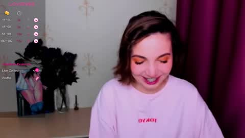 Snapshot of kindhazelhere_ chatting on October 2025 08:12:01 AM Hazel online show from October 2025 08:12:01 AM