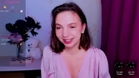 Hazel online show from April 2026 06:20:02 AM
