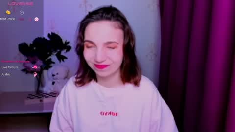 Hazel online show from April 2026 11:13:02 PM