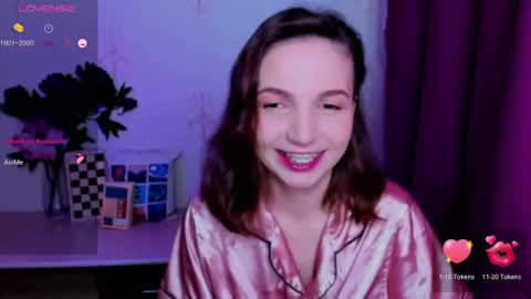 Hazel online show from June 2026 06:56:01 AM