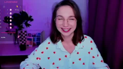 Hazel online show from June 2026 03:51:01 AM