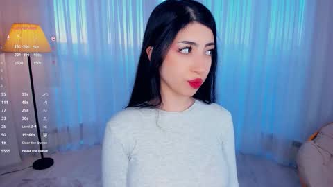 Snapshot of kindraevert chatting on December 2025 04:41:04 AM Megan online show from December 2025 04:41:04 AM