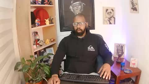 Snapshot of king_mallik chatting on October 2025 01:34:02 PM Malik online show from October 2025 01:34:02 PM