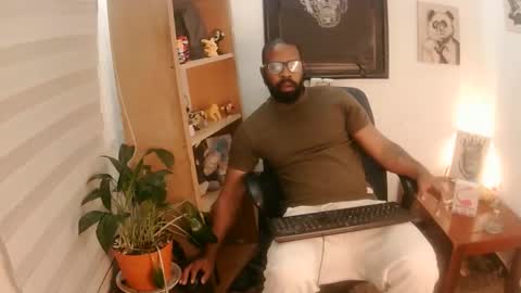 Snapshot of king_mallik chatting on November 2025 10:48:02 AM Malik online show from November 2025 10:48:02 AM