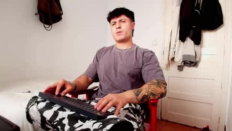 Snapshot of king_master_juan chatting on October 2025 11:17:01 AM The Best Master online show from October 2025 11:17:01 AM