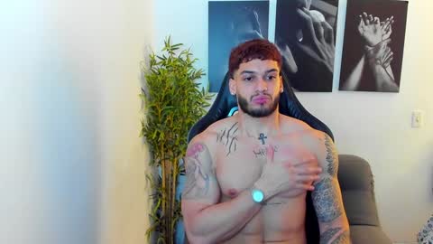 Snapshot of king_of_kings__ chatting on January 2025 02:04:01 AM king_of_kings__ online show from January 2025 02:04:01 AM