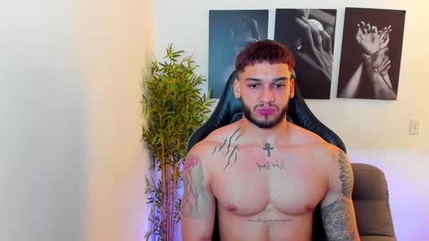 Snapshot of king_of_kings__ chatting on January 2025 07:38:01 PM king_of_kings__ online show from January 2025 07:38:01 PM