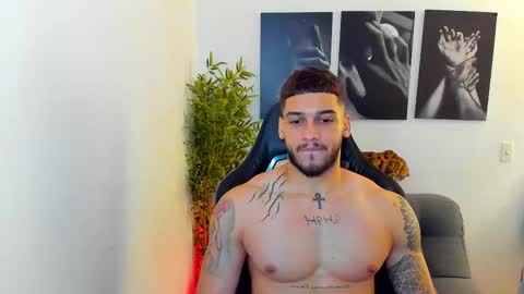 Snapshot of king_of_kings__ chatting on February 2025 01:35:01 AM king_of_kings__ online show from February 2025 01:35:01 AM