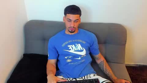 Snapshot of king_of_kings__ chatting on September 2025 11:20:01 PM king_of_kings__ online show from September 2025 11:20:01 PM