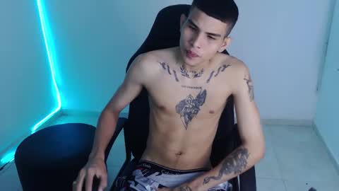 Snapshot of king_warlord chatting on December 2025 04:33:01 PM king_warlord online show from December 2025 04:33:01 PM