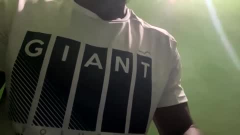 Snapshot of kingdavidmaster chatting on March 2025 11:37:01 PM King online show from March 2025 11:37:01 PM