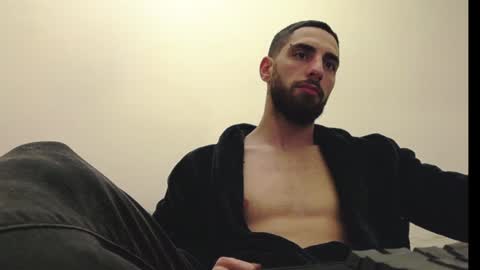 KingKarlos  online show from December 2024 06:35:01 PM