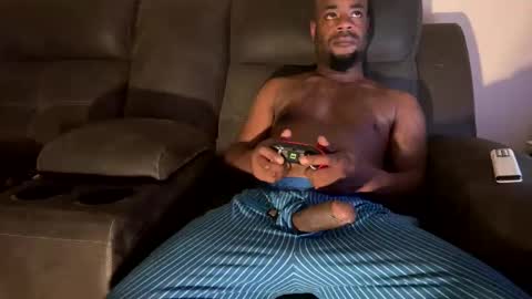 Snapshot of kingofkingz74 chatting on November 2025 11:47:01 PM kingofkingz74 online show from November 2025 11:47:01 PM