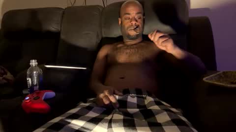 Snapshot of kingofkingz74 chatting on December 2025 03:05:01 AM kingofkingz74 online show from December 2025 03:05:01 AM