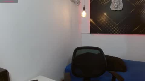 Snapshot of kingoftemptation chatting on March 2026 05:08:02 AM KING online show from March 2026 05:08:02 AM