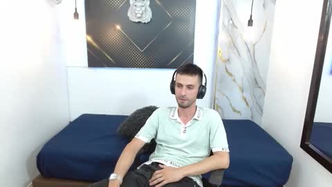 Snapshot of kingoftemptation chatting on March 2026 03:14:01 AM KING online show from March 2026 03:14:01 AM