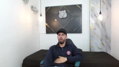 Snapshot of kingoftemptation chatting on March 2026 03:18:02 AM KING online show from March 2026 03:18:02 AM