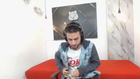 Snapshot of kingoftemptation chatting on April 2026 03:48:01 AM KING online show from April 2026 03:48:01 AM