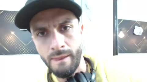 Snapshot of kingoftemptation chatting on April 2026 03:15:01 AM KING online show from April 2026 03:15:01 AM