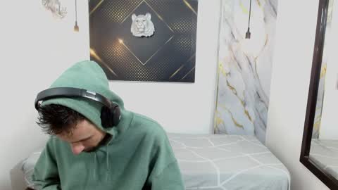 Snapshot of kingoftemptation chatting on April 2026 03:40:02 AM KING online show from April 2026 03:40:02 AM