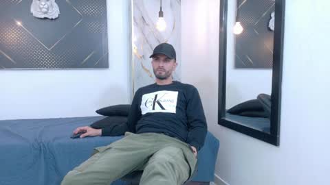 KING  online show from June 2026 03:00:01 AM
