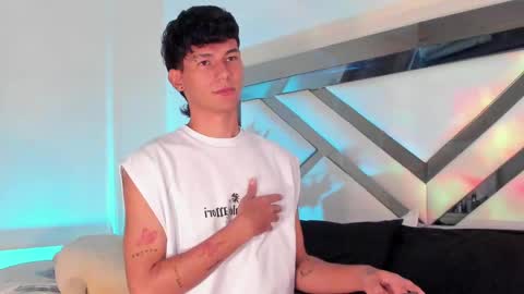  A L E X  online show from February 2025 08:33:02 AM