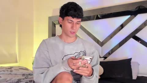  A L E X  online show from February 2025 03:39:02 AM