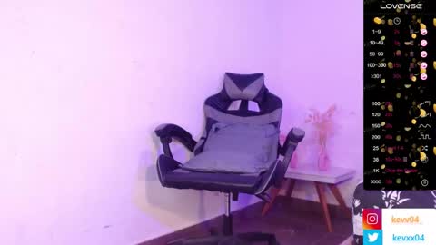  A L E X  online show from October 2025 04:42:01 AM