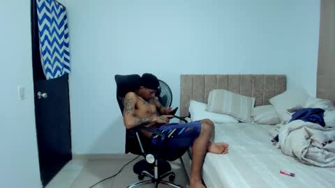 DOMINANT ALPHA KINGS online show from October 2025 09:41:01 AM