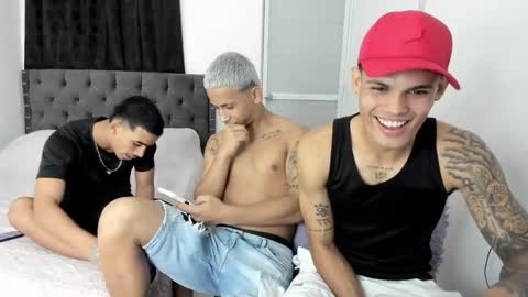 DOMINANT ALPHA KINGS online show from November 2025 10:47:02 PM