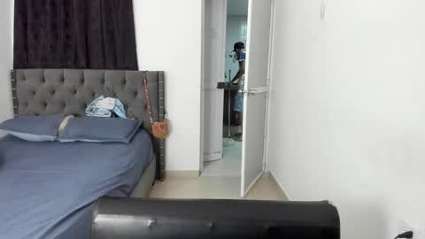 DOMINANT ALPHA KINGS online show from December 2025 12:15:01 AM