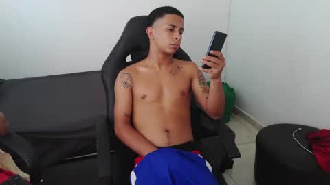 DOMINANT ALPHA KINGS online show from April 2026 06:54:02 PM