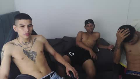 DOMINANT ALPHA KINGS online show from April 2026 10:25:02 PM